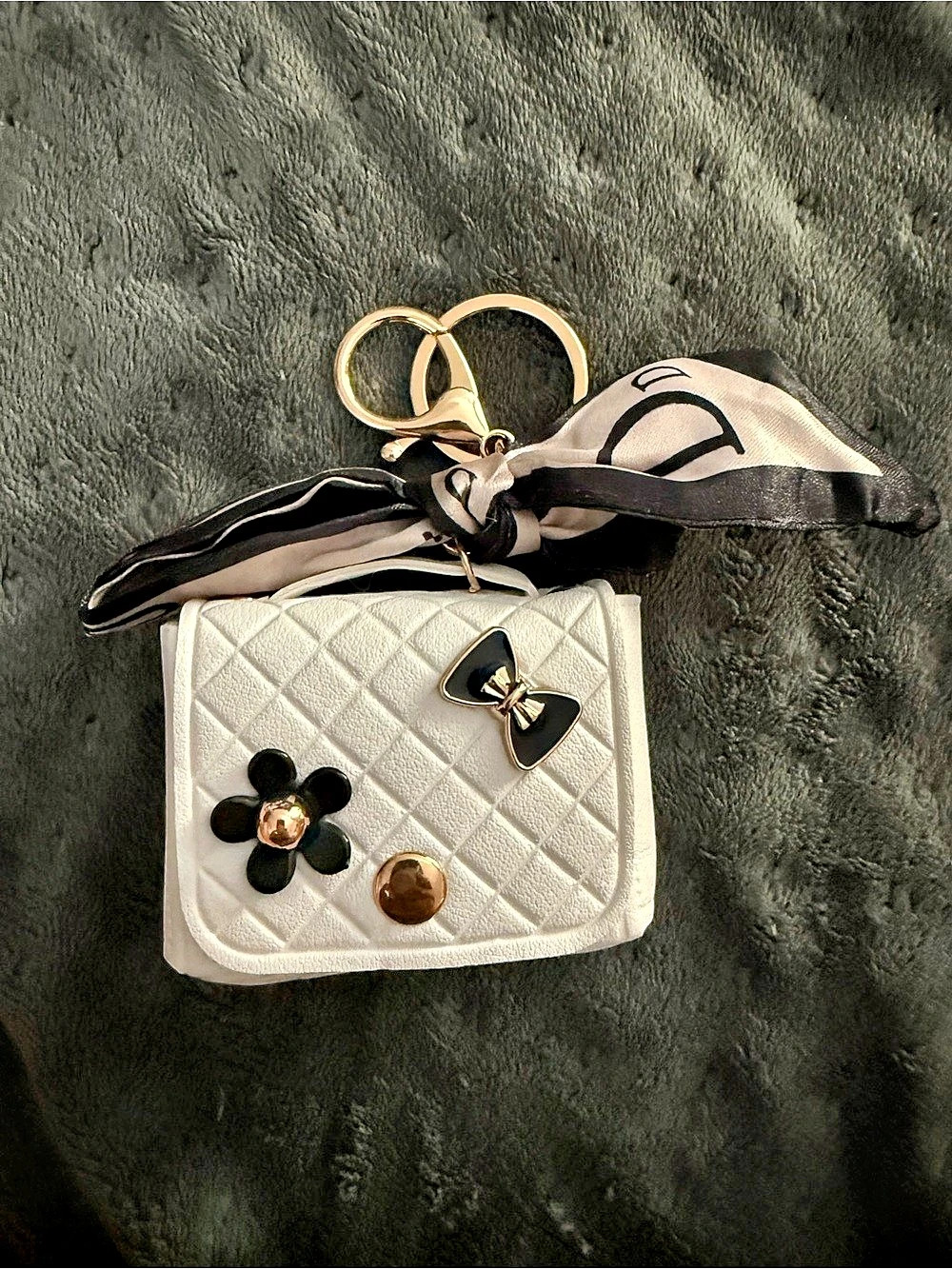 Fashion Leather Earphone Storage Bag Mini Creative Keychain. Price is for 1.